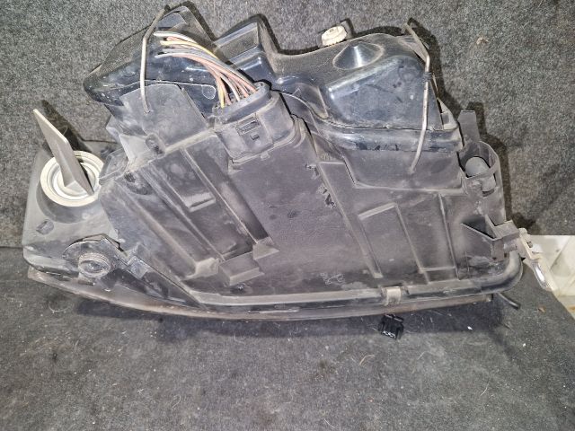 bontott AUDI A6 C5 Bal Fényszóró