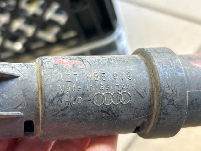 bontott AUDI A6 C5 Bal Fényszórómosó Fúvóka