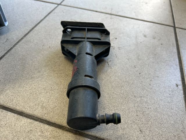 bontott AUDI A6 C5 Bal Fényszórómosó Fúvóka