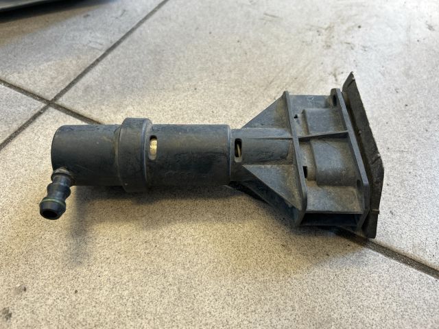 bontott AUDI A6 C5 Bal Fényszórómosó Fúvóka