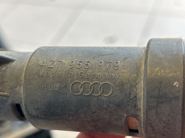 bontott AUDI A6 C5 Bal Fényszórómosó Fúvóka