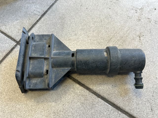 bontott AUDI A6 C5 Bal Fényszórómosó Fúvóka