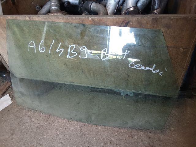 bontott AUDI A6 C5 Bal hátsó Ablak