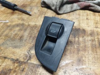 bontott AUDI A6 C5 Bal hátsó Ablakemelő Kapcsoló