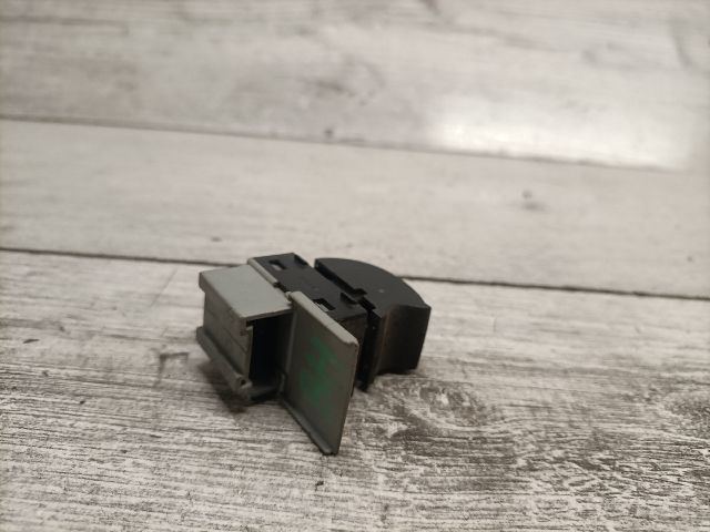 bontott AUDI A6 C5 Bal hátsó Ablakemelő Kapcsoló