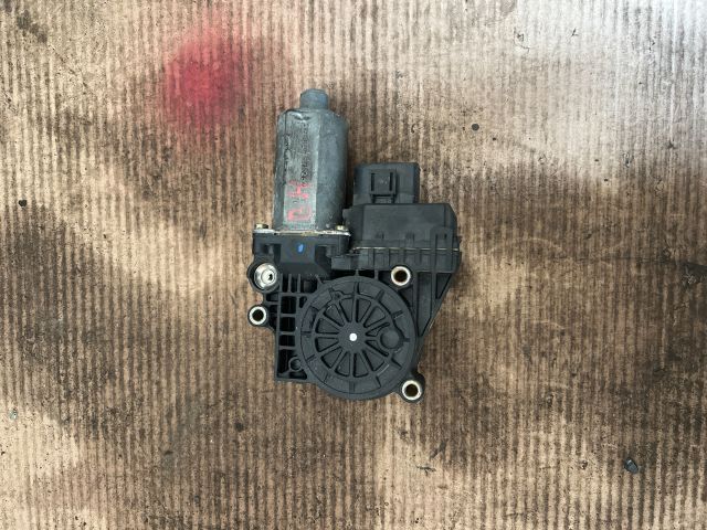 bontott AUDI A6 C5 Bal hátsó Ablakemelő Motor