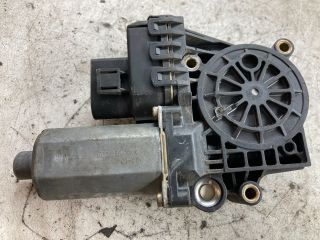 bontott AUDI A6 C5 Bal hátsó Ablakemelő Motor