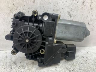 bontott AUDI A6 C5 Bal hátsó Ablakemelő Motor
