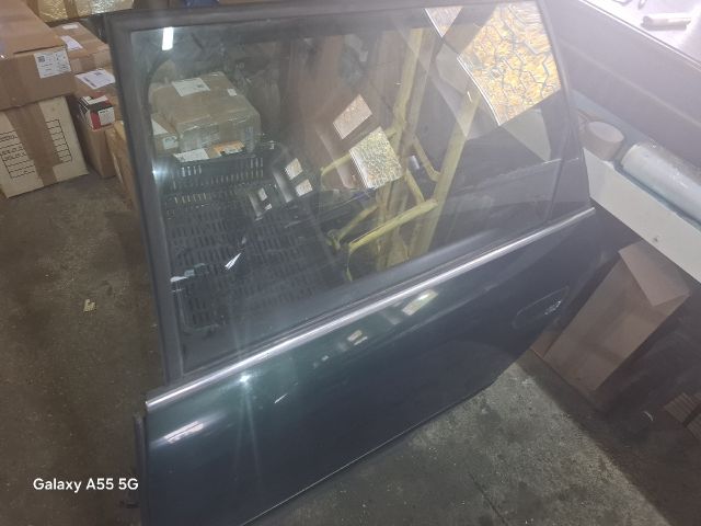 bontott AUDI A6 C5 Bal hátsó Ajtó (Részeivel)