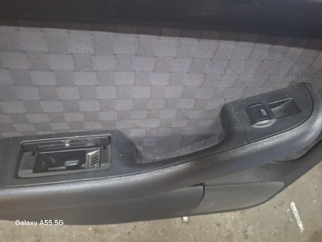 bontott AUDI A6 C5 Bal hátsó Ajtó (Részeivel)