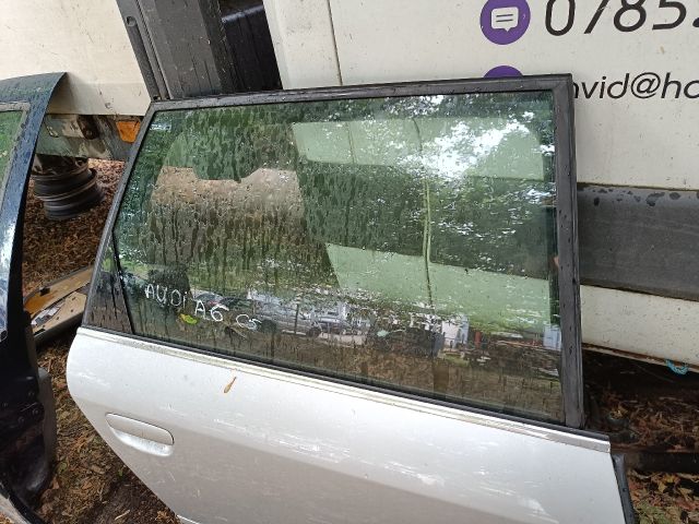 bontott AUDI A6 C5 Bal hátsó Ajtó (Részeivel)