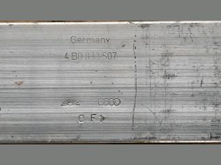 bontott AUDI A6 C5 Bal hátsó Ajtómerevítő