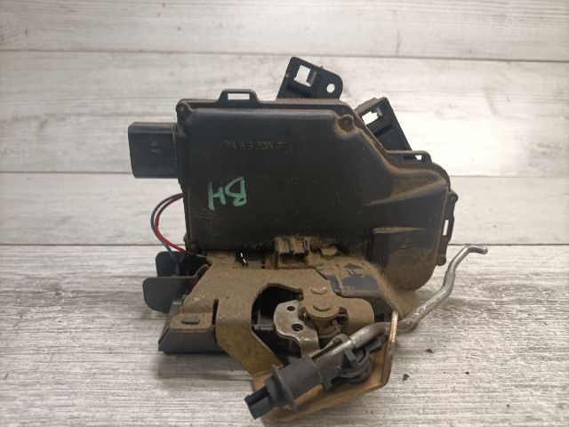 bontott AUDI A6 C5 Bal hátsó Ajtózár