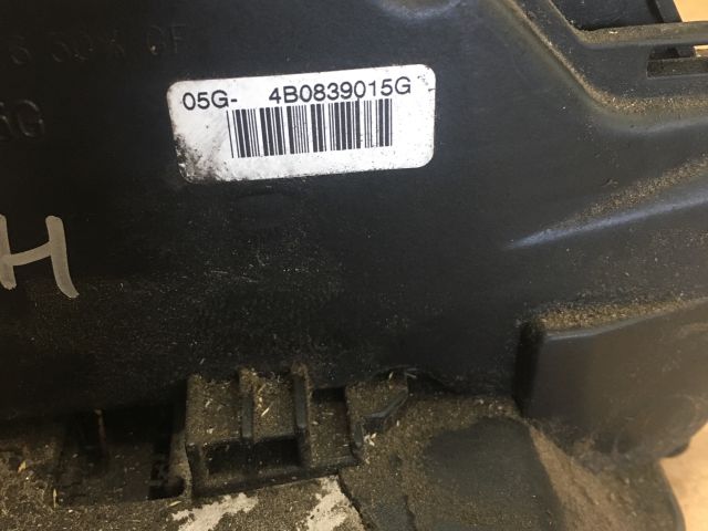 bontott AUDI A6 C5 Bal hátsó Ajtózár