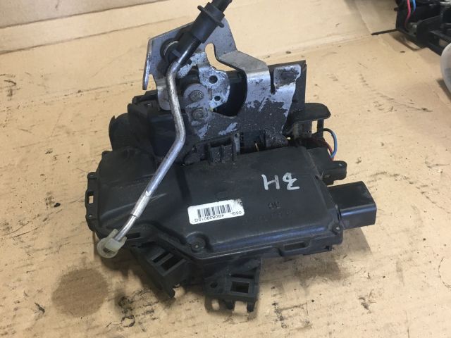 bontott AUDI A6 C5 Bal hátsó Ajtózár