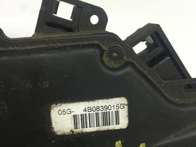 bontott AUDI A6 C5 Bal hátsó Ajtózár