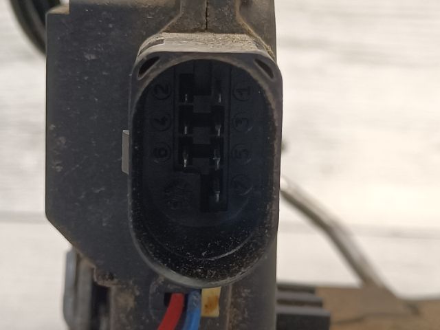 bontott AUDI A6 C5 Bal hátsó Ajtózár