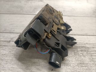 bontott AUDI A6 C5 Bal hátsó Ajtózár