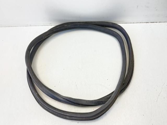 bontott AUDI A6 C5 Bal hátsó Gumikéder