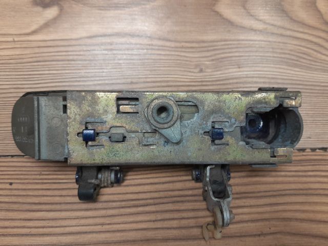 bontott AUDI A6 C5 Bal hátsó Külső Kilincs