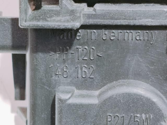 bontott AUDI A6 C5 Bal Hátsó Lámpa Foglalat