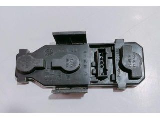 bontott AUDI A6 C5 Bal Hátsó Lámpa Foglalat