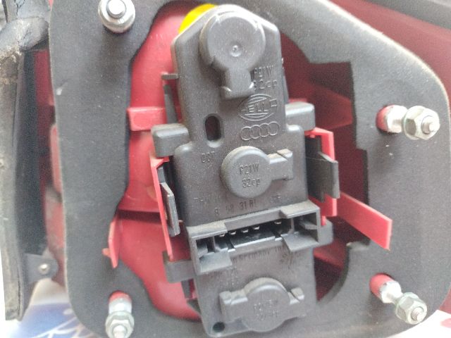 bontott AUDI A6 C5 Bal Hátsó Lámpa