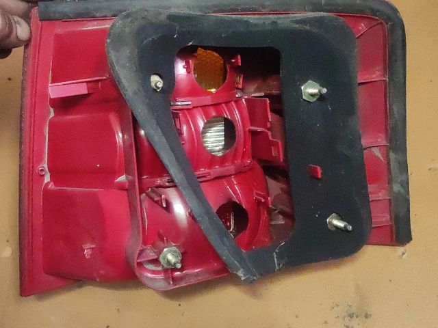 bontott AUDI A6 C5 Bal Hátsó Lámpa