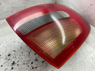 bontott AUDI A6 C5 Bal Hátsó Lámpa