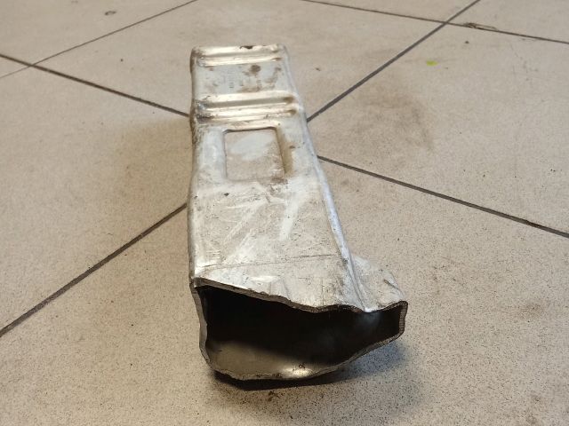 bontott AUDI A6 C5 Bal hátsó Lökhárító Merevítő (Fém)