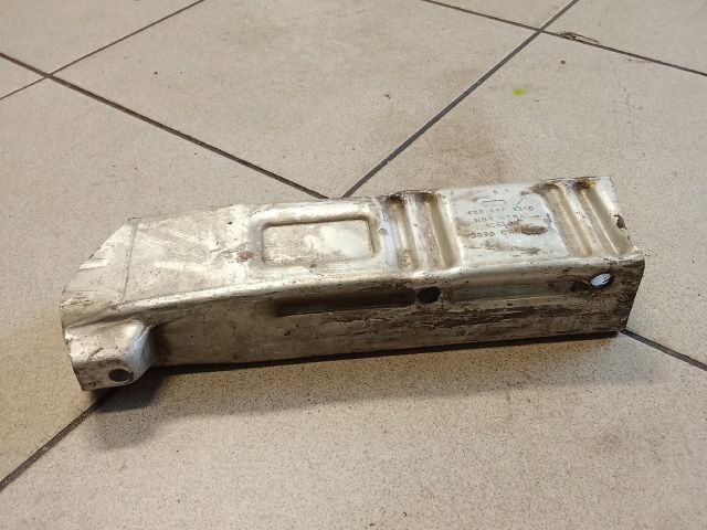 bontott AUDI A6 C5 Bal hátsó Lökhárító Merevítő (Fém)