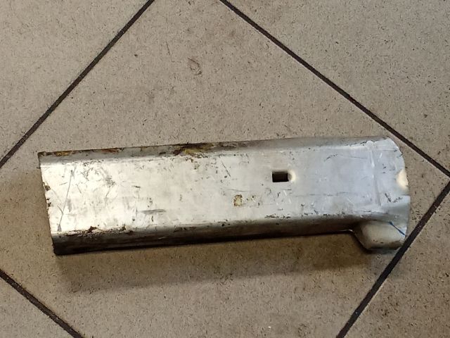 bontott AUDI A6 C5 Bal hátsó Lökhárító Merevítő (Fém)