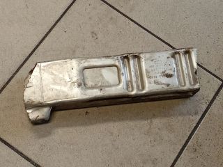 bontott AUDI A6 C5 Bal hátsó Lökhárító Merevítő (Fém)