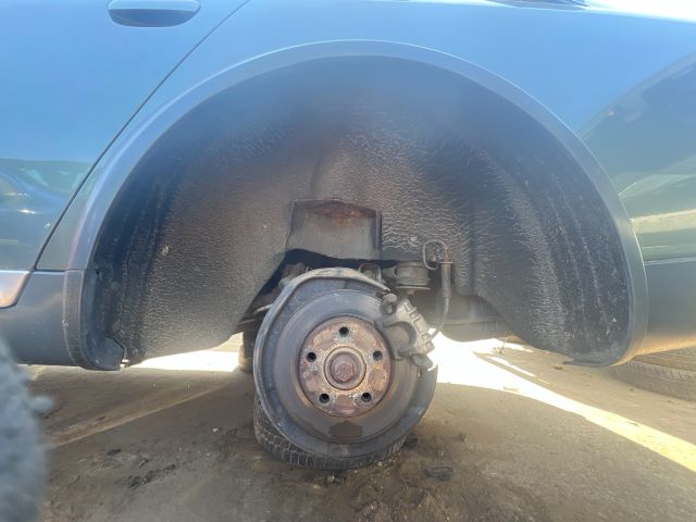 bontott AUDI A6 C5 Bal hátsó Sárvédő Szélesítő