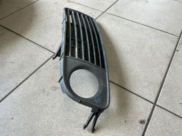 bontott AUDI A6 C5 Bal Ködlámpa Rács