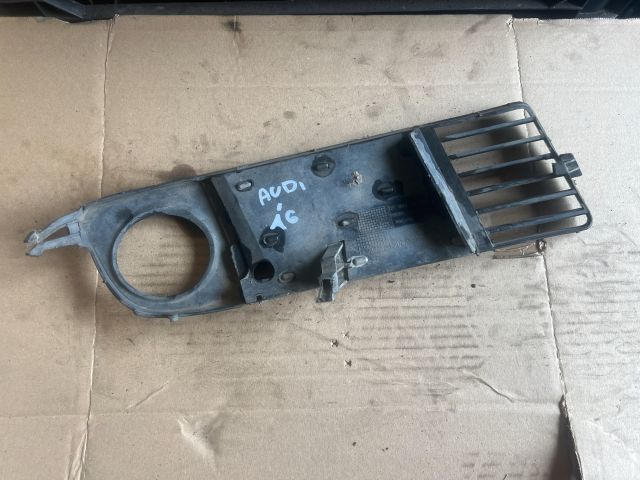 bontott AUDI A6 C5 Bal Ködlámpa Rács