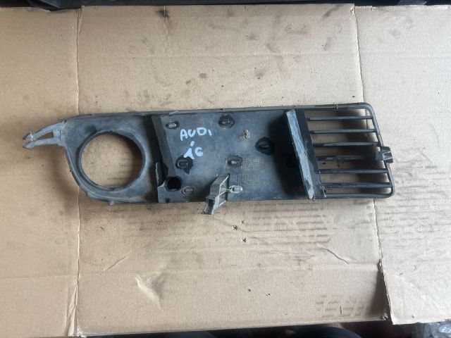 bontott AUDI A6 C5 Bal Ködlámpa Rács