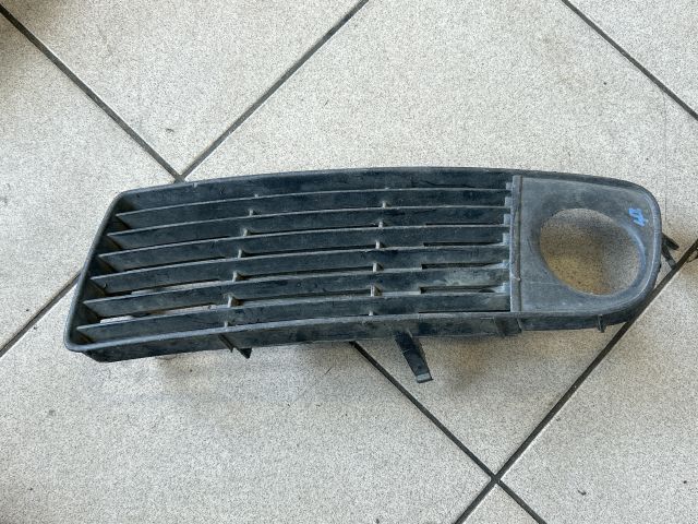bontott AUDI A6 C5 Bal Ködlámpa Rács