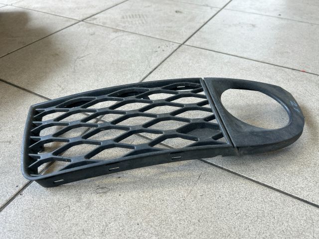 bontott AUDI A6 C5 Bal Ködlámpa Rács