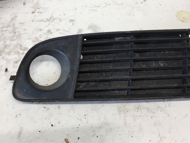 bontott AUDI A6 C5 Bal Ködlámpa Rács