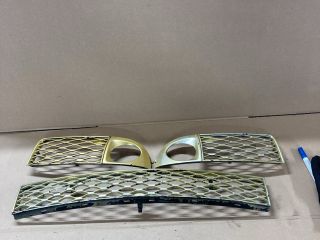 bontott AUDI A6 C5 Bal Ködlámpa Rács