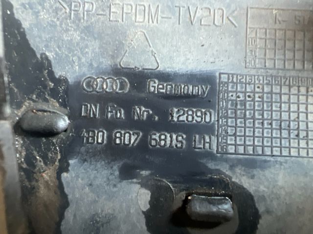 bontott AUDI A6 C5 Bal Ködlámpa Rács