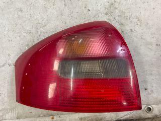 bontott AUDI A6 C5 Bal Külső Hátsó Lámpa