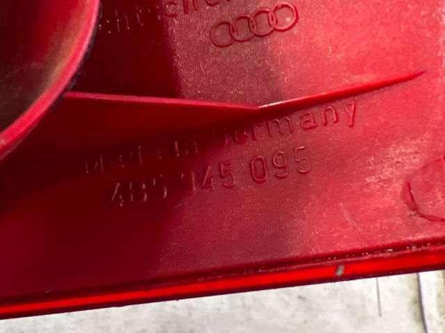 bontott AUDI A6 C5 Bal Külső Hátsó Lámpa