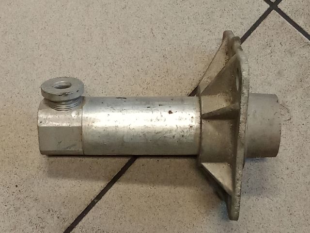 bontott AUDI A6 C5 Bal Lökhárító Tartó Nyúlványvég