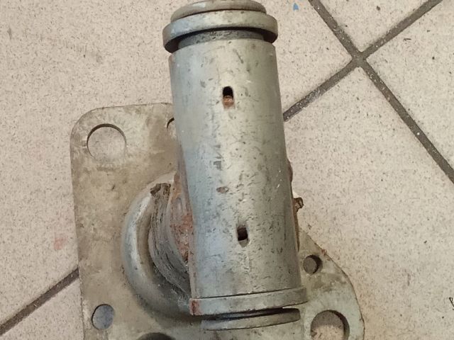 bontott AUDI A6 C5 Bal Lökhárító Tartó Nyúlványvég