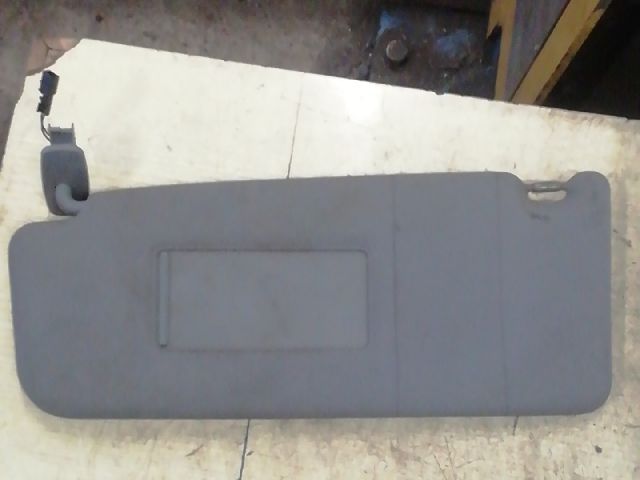 bontott AUDI A6 C5 Bal Napellenző