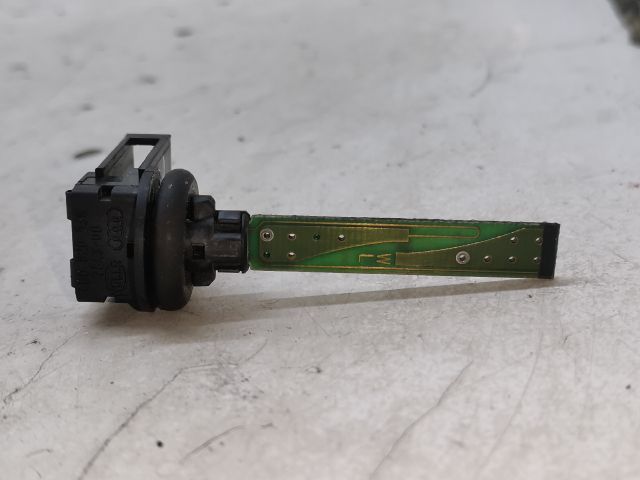 bontott AUDI A6 C5 Belső Hőmérséklet Érzékelő