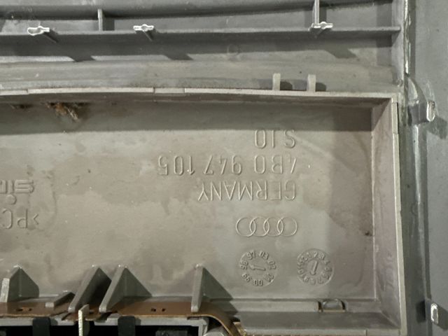 bontott AUDI A6 C5 Beltér Világítás Első