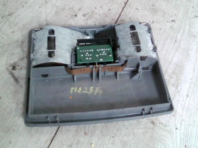 bontott AUDI A6 C5 Beltér Világítás Első